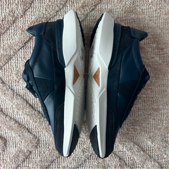 [Clarks] Navy Blue Sneakers Low-Top Lace-Up - Picture 2 of 6